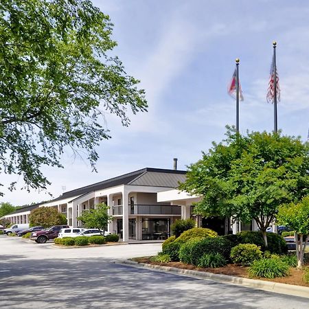 Motel 6 Fayetteville - I-95 Екстер'єр фото