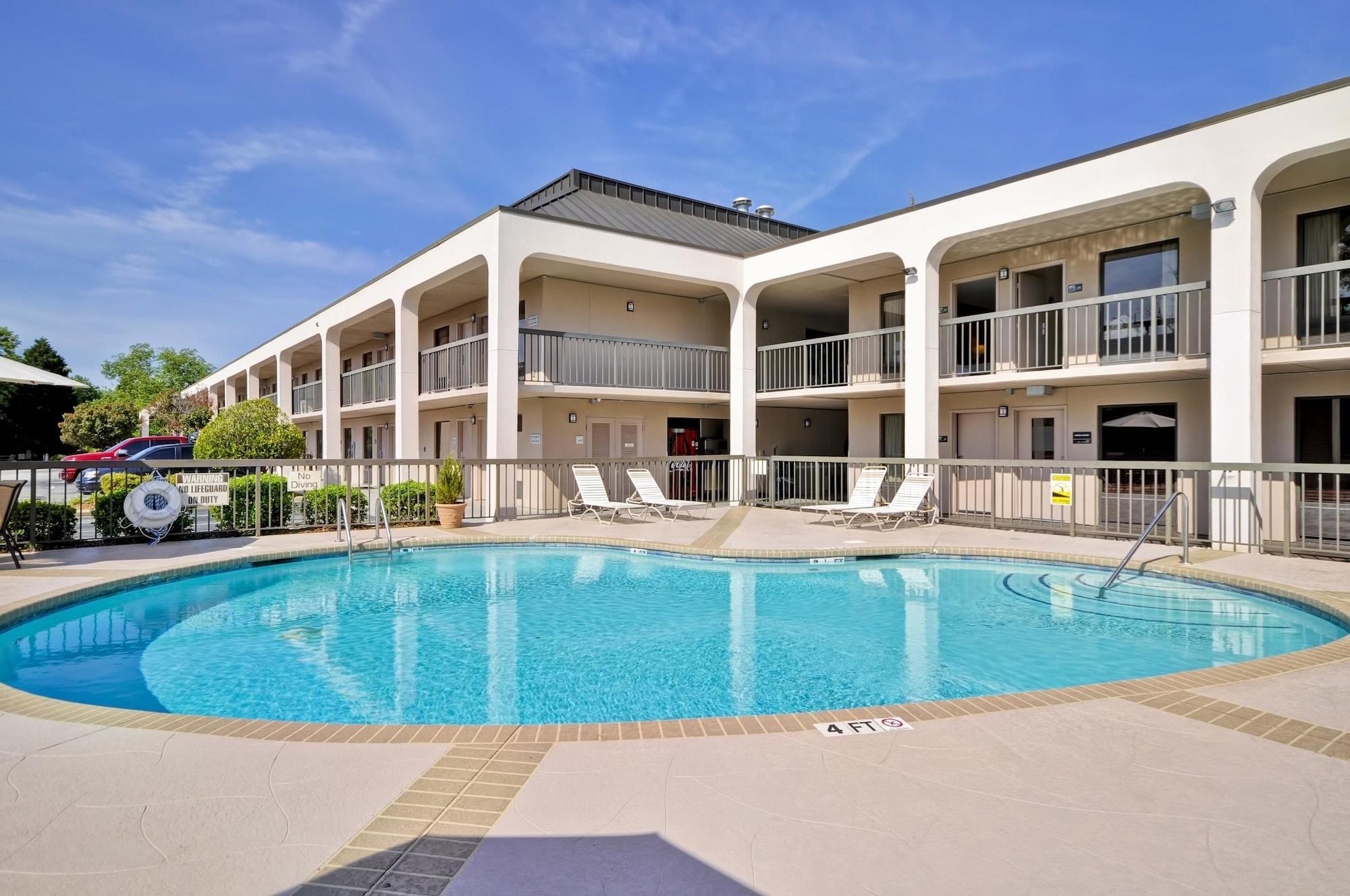 Motel 6 Fayetteville - I-95 Екстер'єр фото