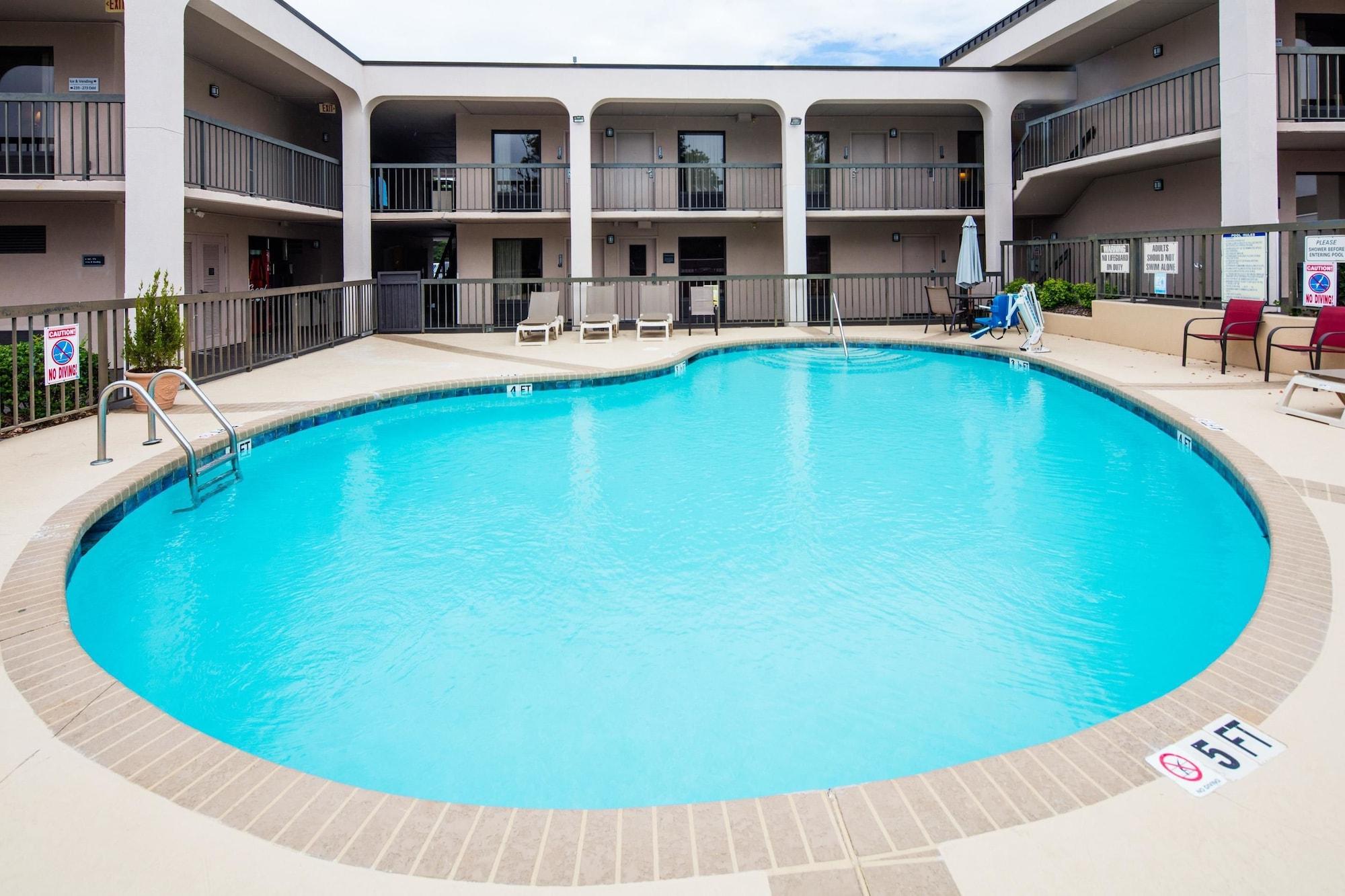Motel 6 Fayetteville - I-95 Екстер'єр фото
